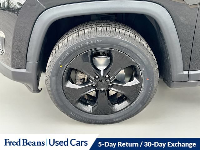Used 2018 Jeep Compass Latitude AWD/4WD image 38