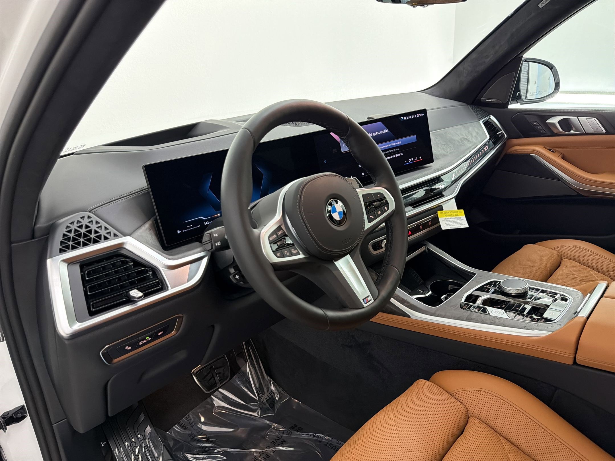 New 2027 BMW X7 xDrive40i w/ M Sport Package AWD/4WD image 4
