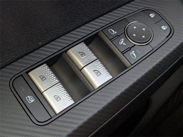 New 2025 Mitsubishi Outlander SE image 25