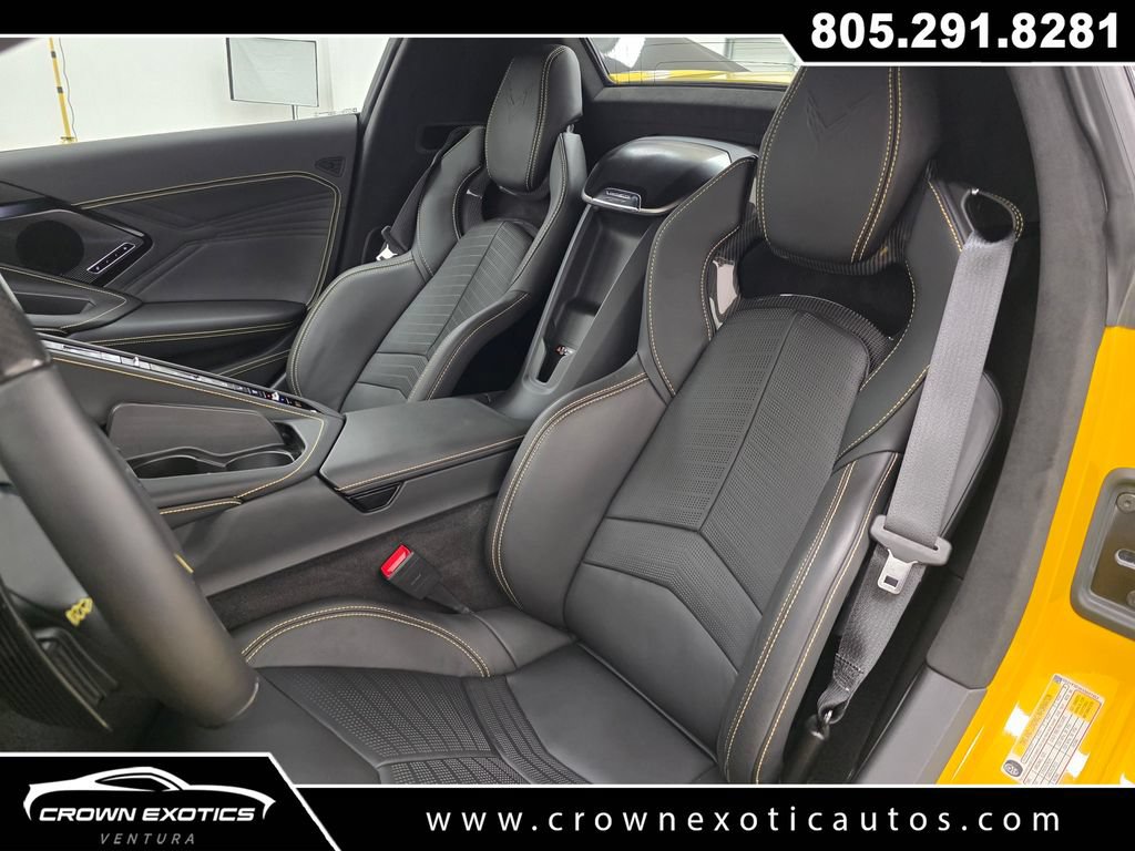 Used 2025 Chevrolet Corvette Z06 RWD image 27