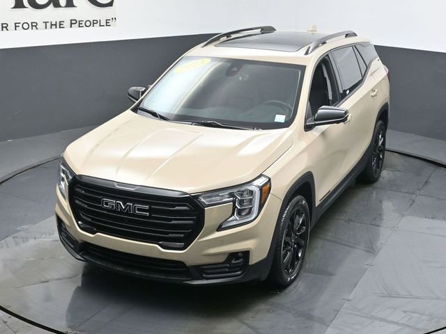 Used 2023 GMC Terrain SLT w/ Infotainment Package II image 44