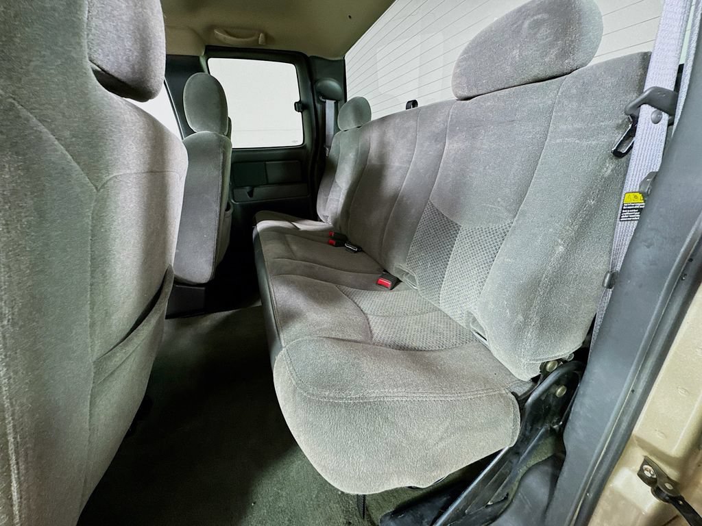 Used 2005 Chevrolet Silverado 1500 LS AWD/4WD image 25