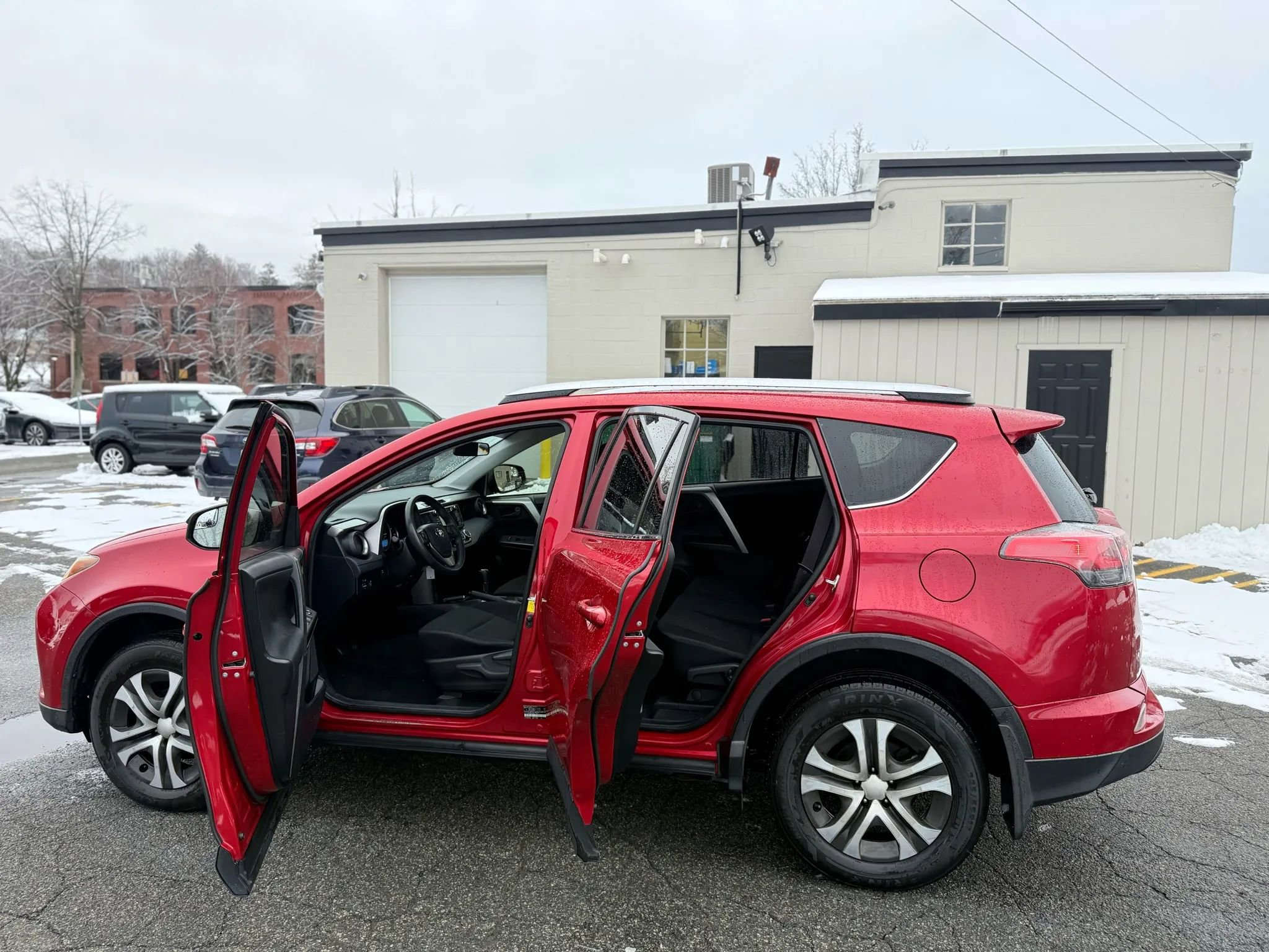 Used 2016 Toyota RAV4 LE image 11