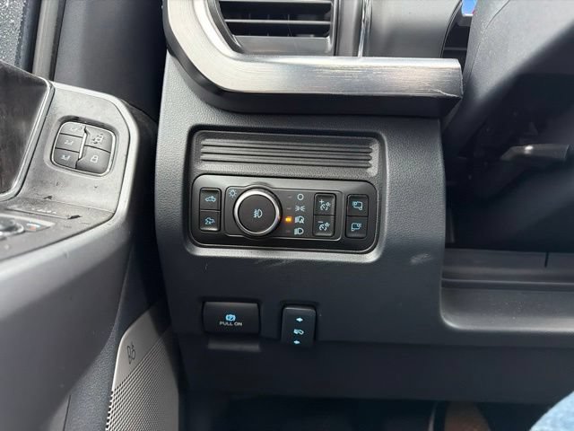 Used 2025 Ford F250 Lariat w/ Lariat Ultimate Package AWD/4WD image 21