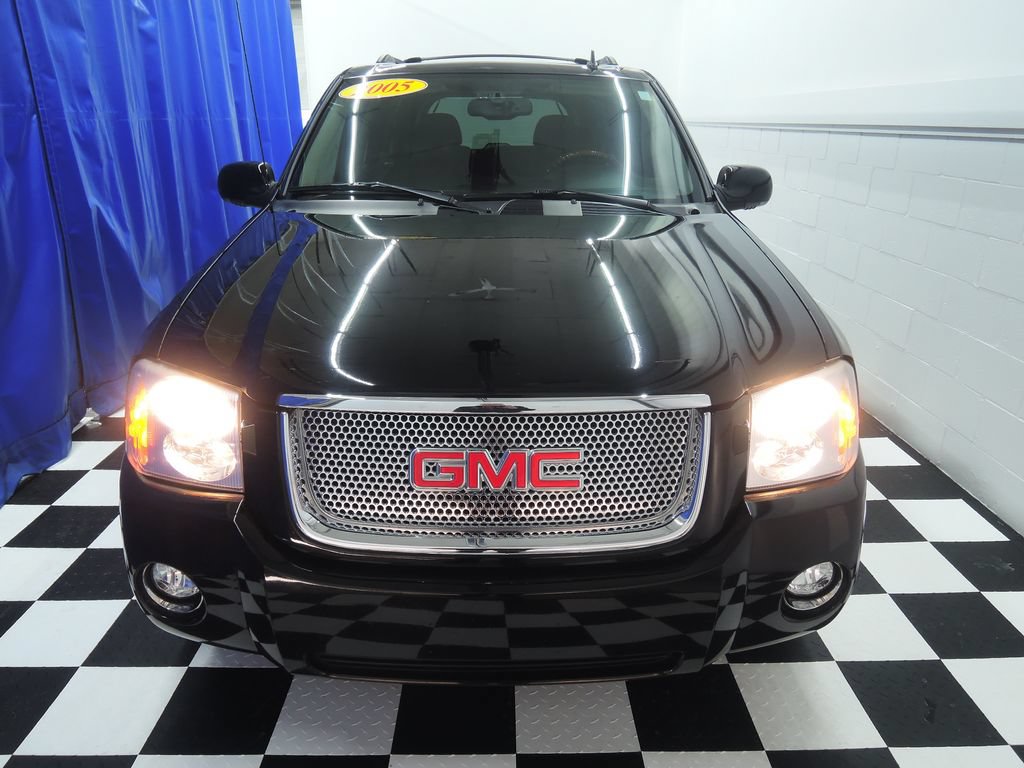 Used 2007 GMC Envoy Denali AWD/4WD image 3
