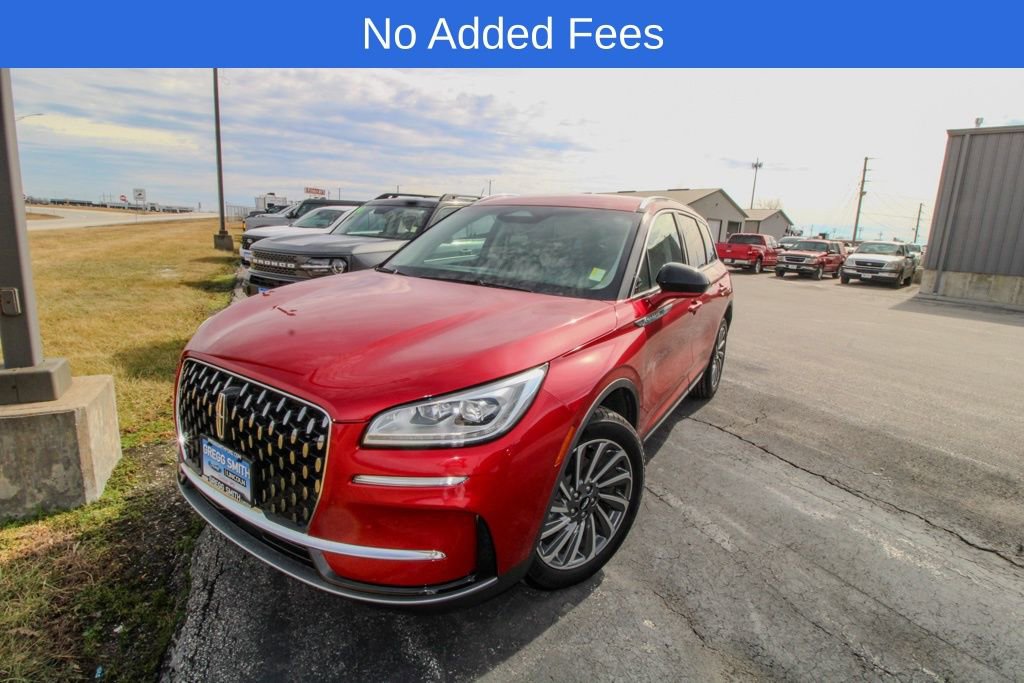 Used 2023 Lincoln Corsair Reserve AWD/4WD image 1