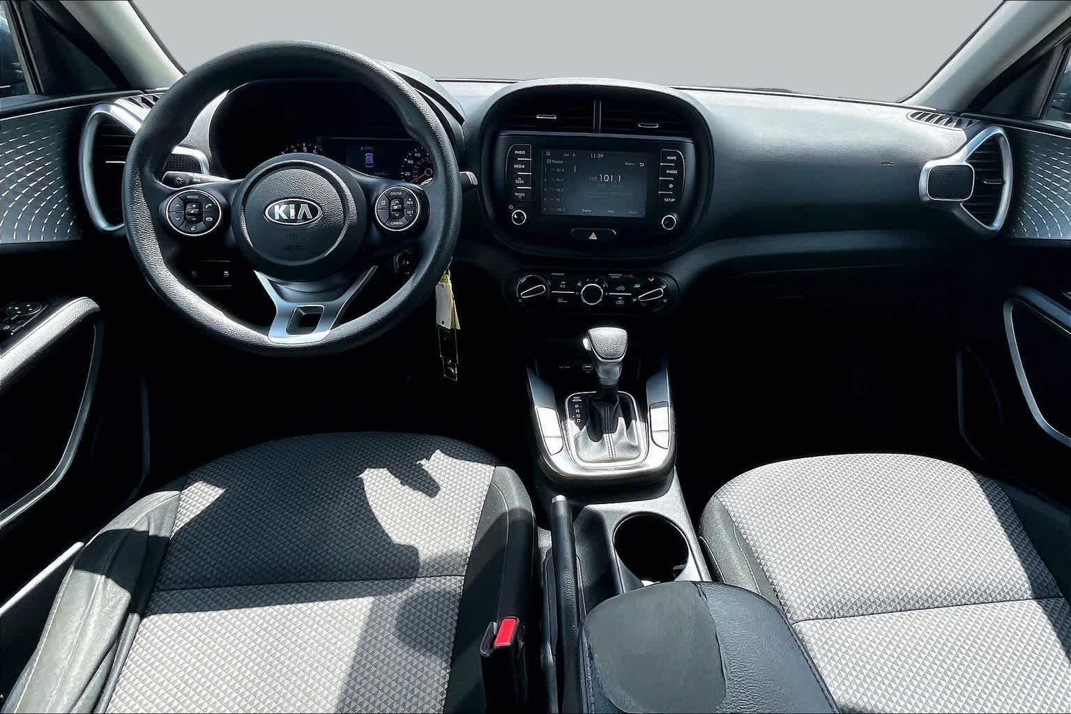 Used 2020 Kia Soul LX FWD image 13