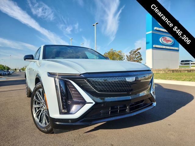 Used 2025 Cadillac Lyriq Sport image 11