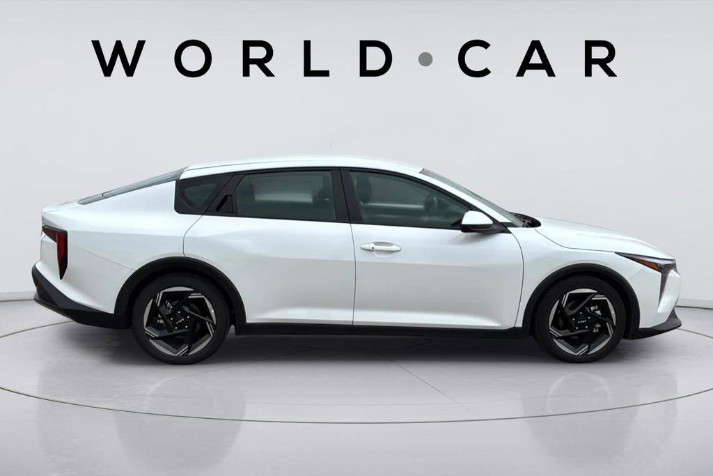 Certified 2025 Kia K4 EX FWD image 16
