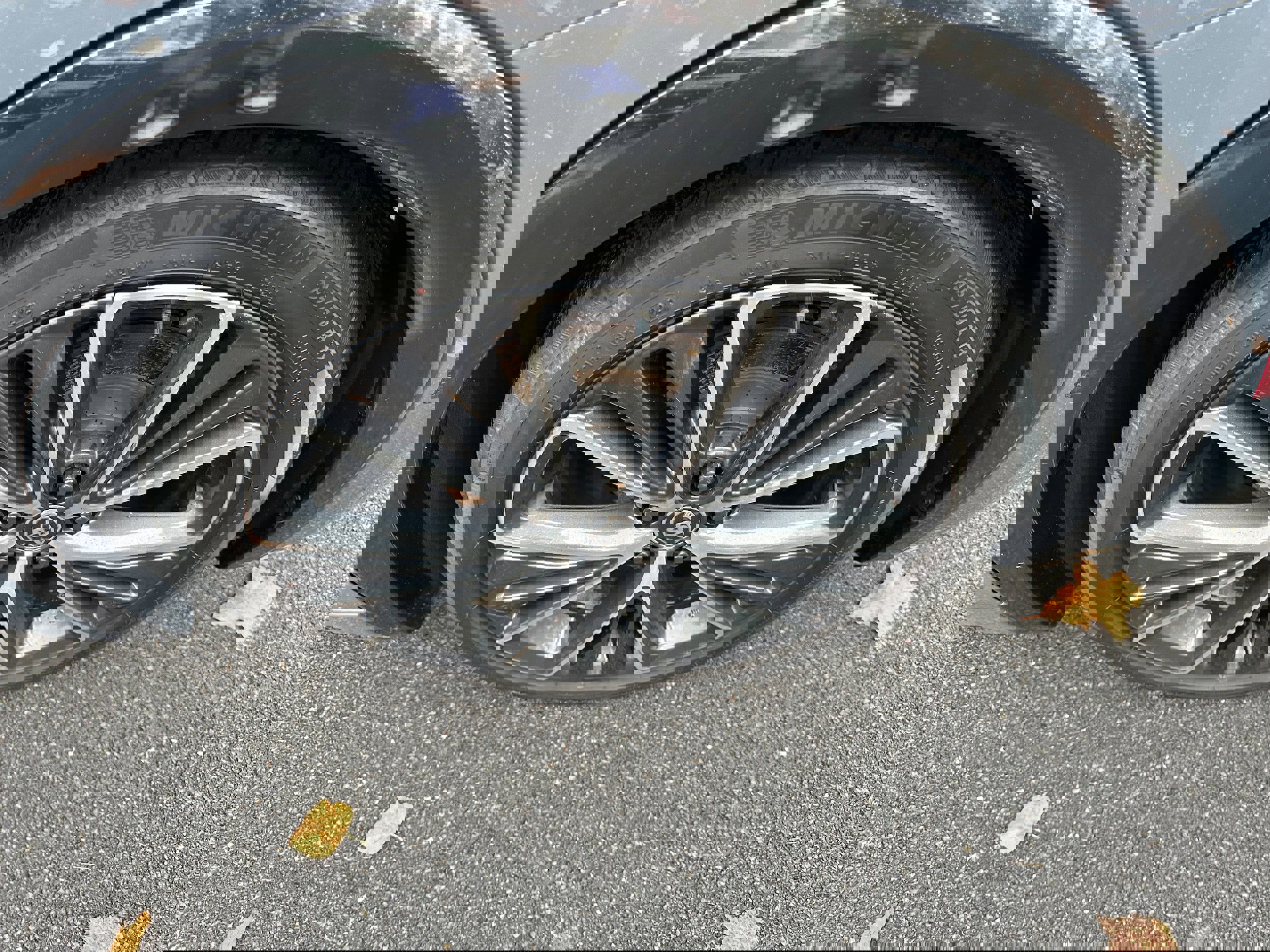 Used 2023 Toyota Prius LE image 9