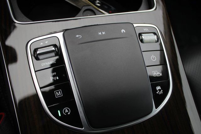 Used 2021 Mercedes-Benz GLC 300 4MATIC image 10