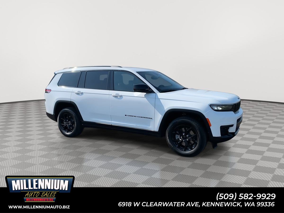 Used 2024 Jeep Grand Cherokee L Laredo image 1