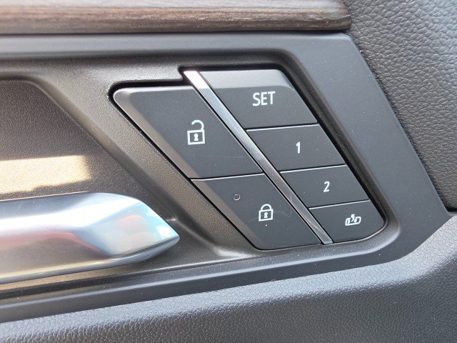 Used 2024 GMC Acadia Denali w/ Super Cruise Package AWD/4WD image 35