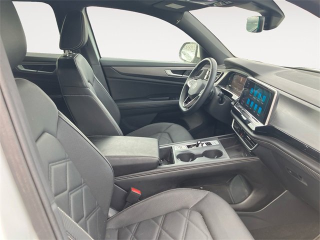 Used 2024 Volkswagen Atlas Cross Sport SE image 15