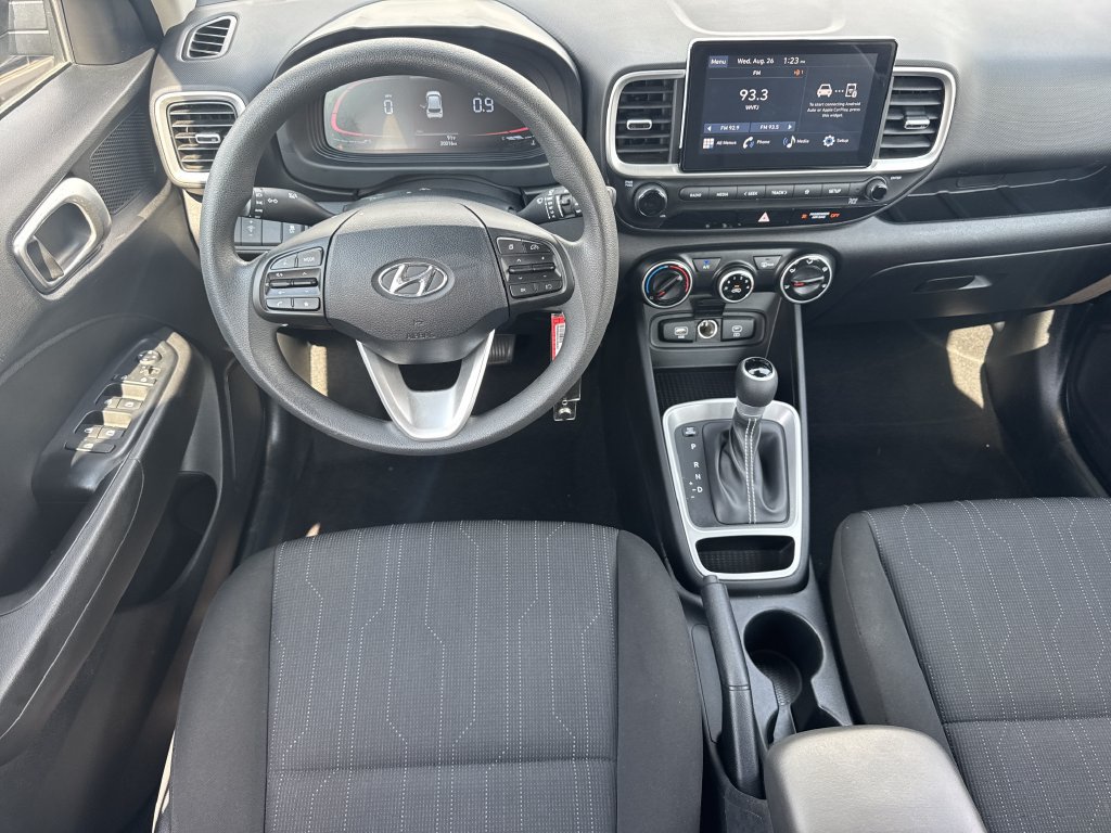 Used 2025 Hyundai Venue SE FWD image 22