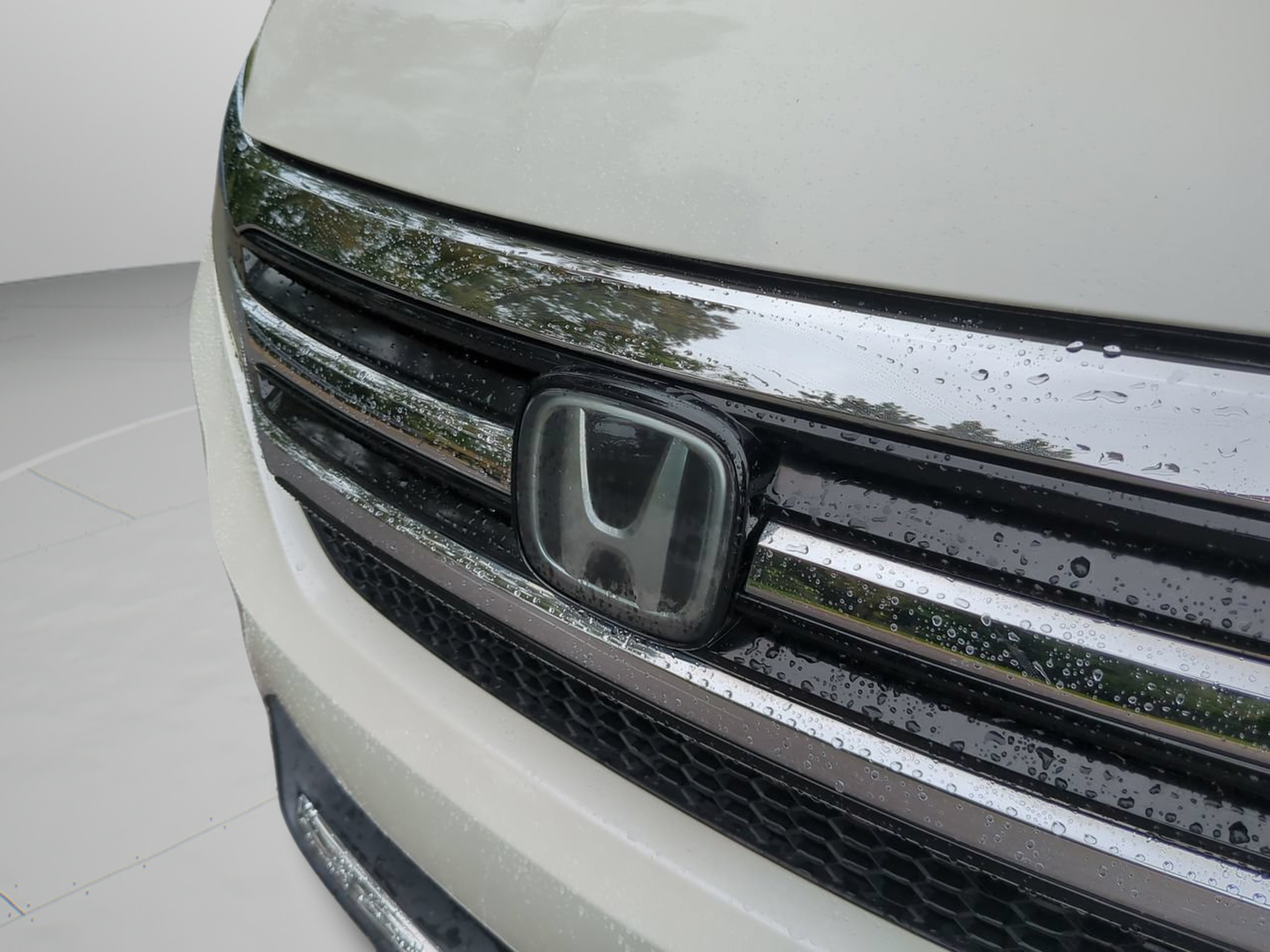 Used 2017 Honda Pilot Touring image 30
