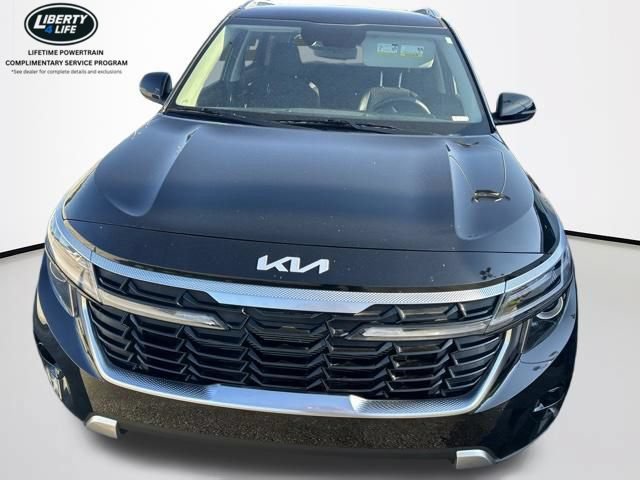 Used 2025 Kia Seltos S AWD/4WD image 9