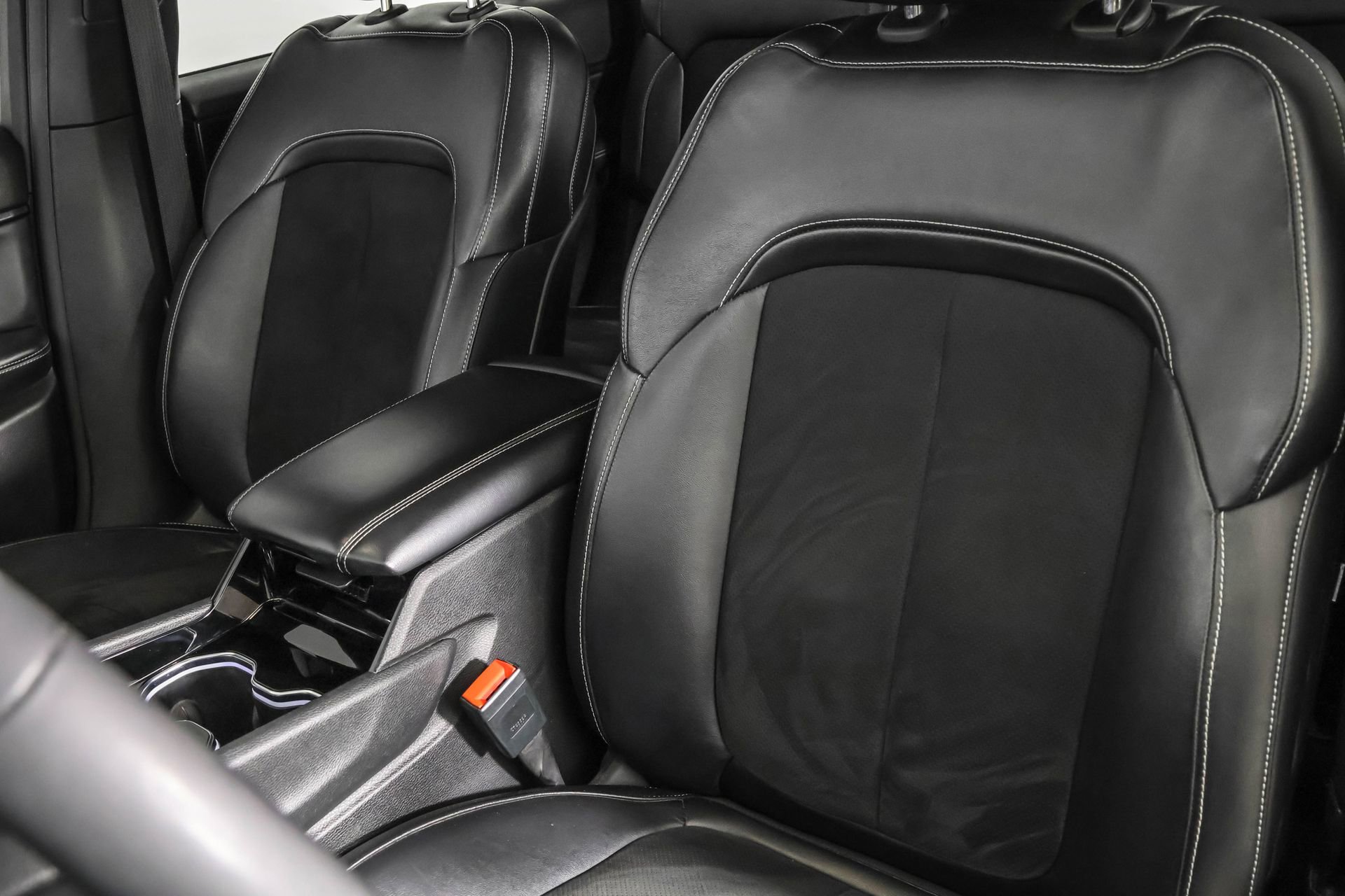 Used 2023 Jeep Grand Cherokee L Laredo image 26