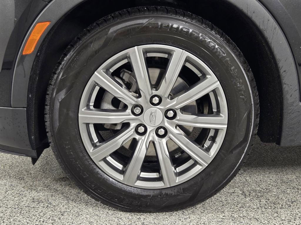 Used 2020 Cadillac XT4 Premium Luxury w/ Driver Awareness Package FWD image 13