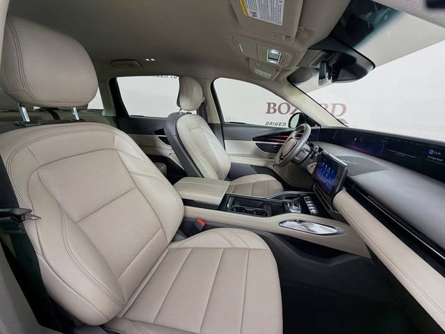 Certified 2024 Lincoln Nautilus Premier AWD/4WD image 33