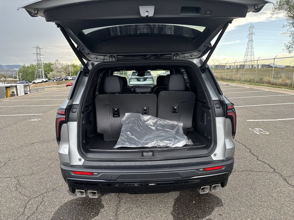 New 2026 Chevrolet Traverse LT w/ Midnight/Sport Edition AWD/4WD image 28