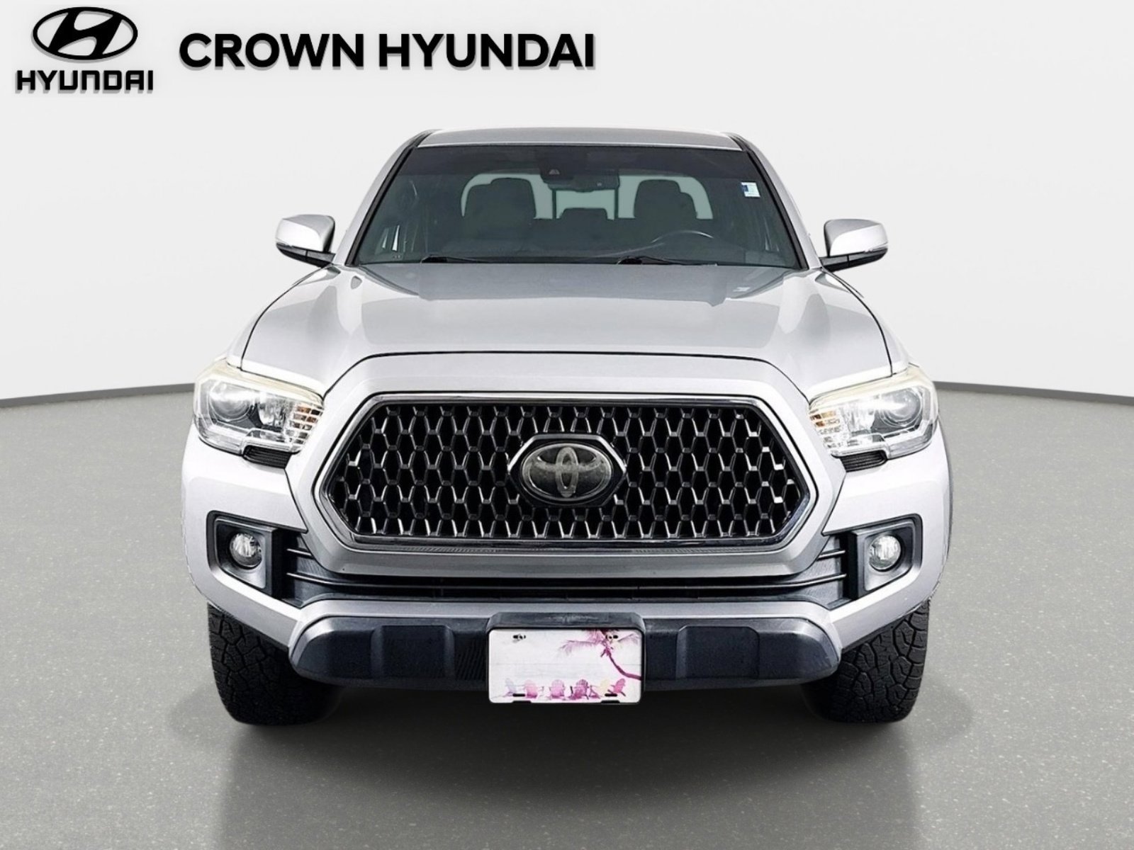 Used 2019 Toyota Tacoma TRD Off-Road w/ Technology Package AWD/4WD image 2