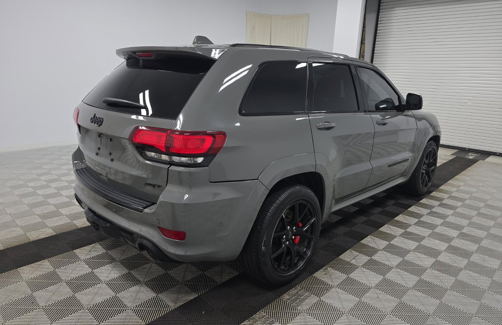 Used 2020 Jeep Grand Cherokee SRT AWD/4WD image 4
