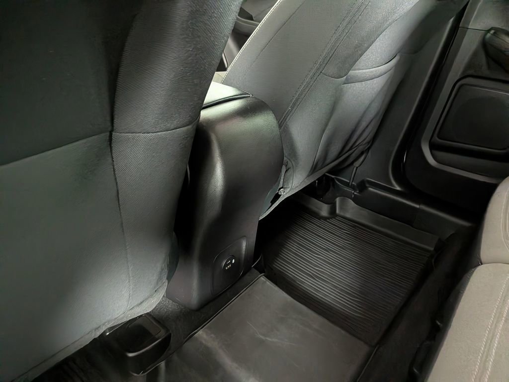 Used 2022 Ford Escape SE image 29