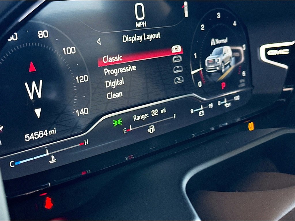 Used 2024 GMC Yukon XL Denali w/ Advanced Technology Package image 10