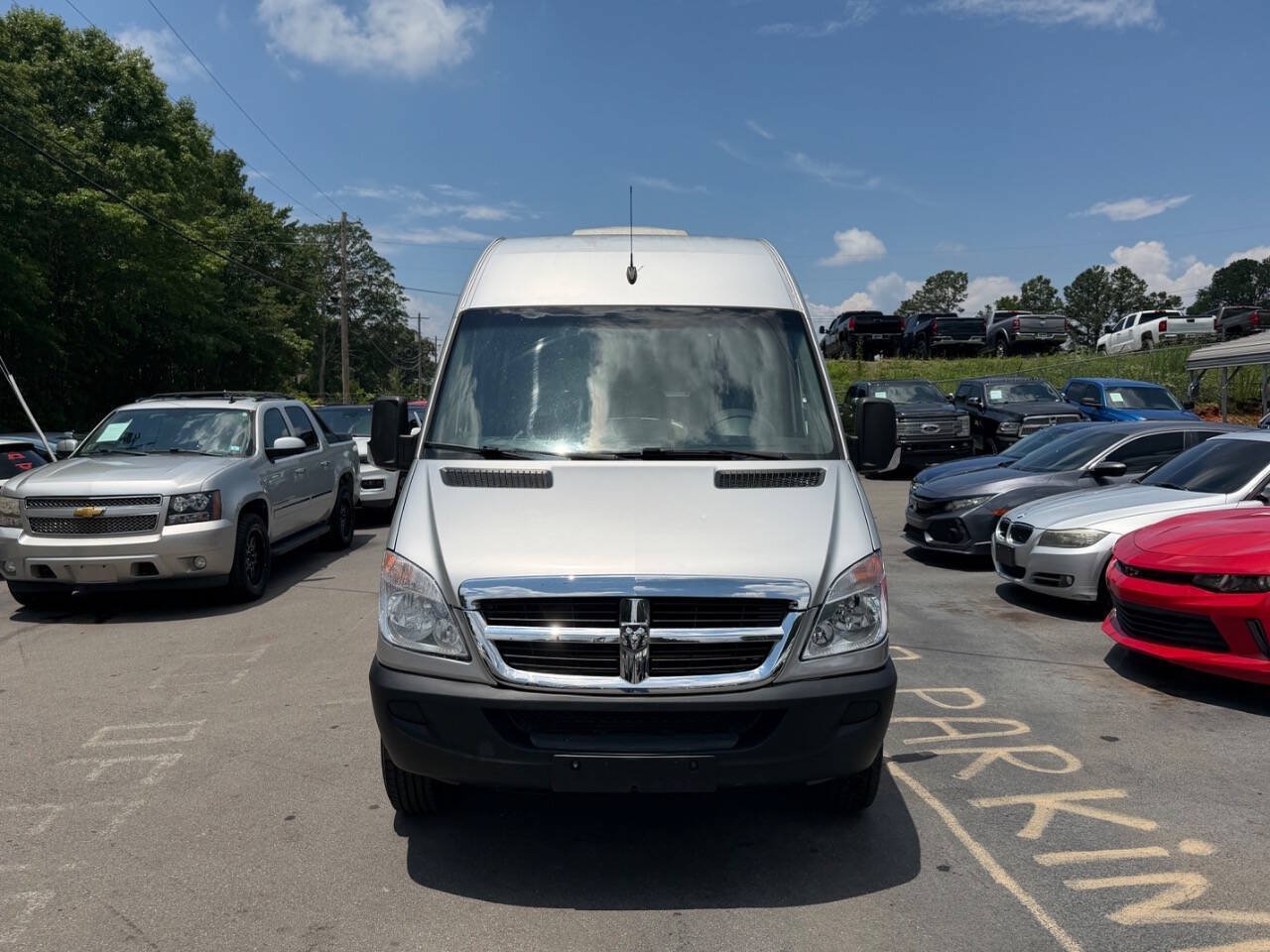 Used 2008 Dodge Sprinter 2500 RWD image 2