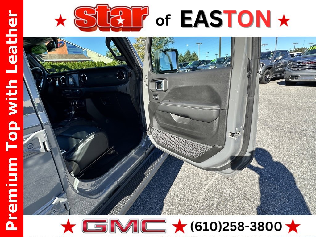 Used 2023 Jeep Wrangler Unlimited Sahara w/ Cold Weather Group image 11