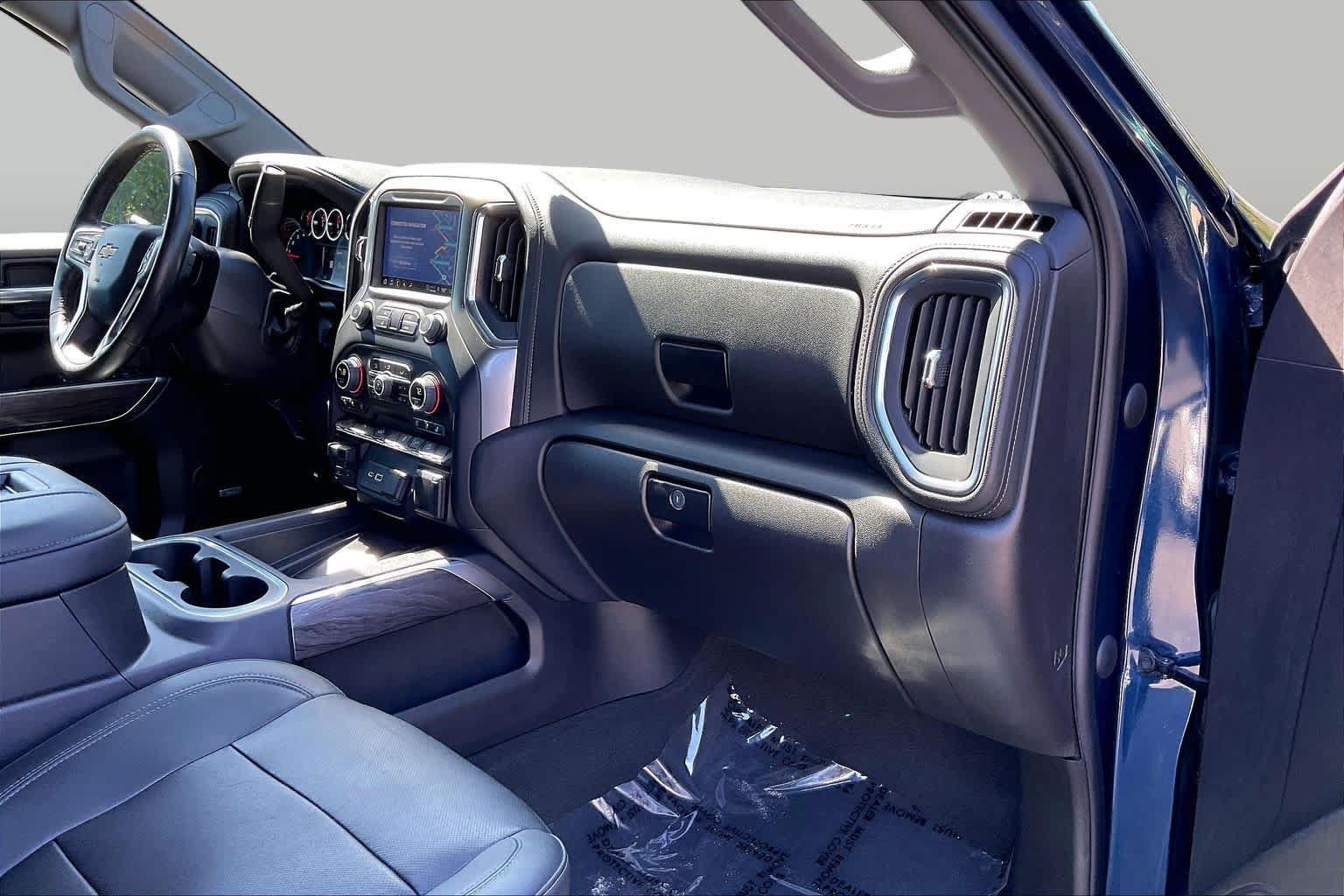 Used 2022 Chevrolet Silverado 1500 LTZ AWD/4WD image 16