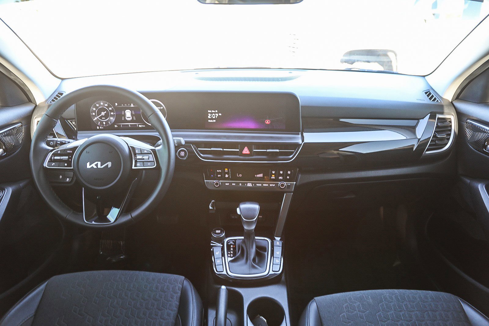 Used 2024 Kia Seltos S image 12