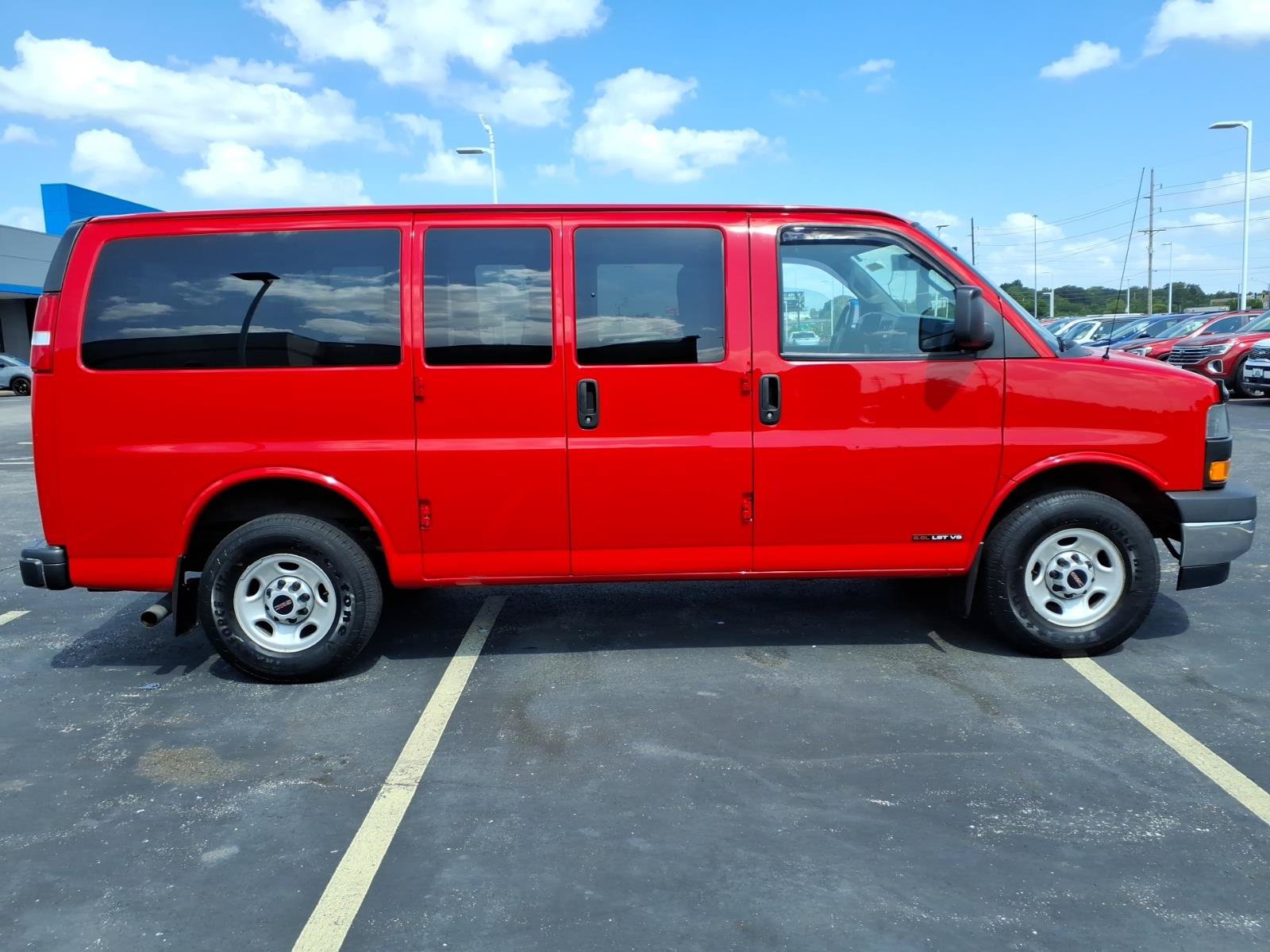 Used 2021 GMC Savana 3500 LS w/ Chrome Appearance Package RWD image 26