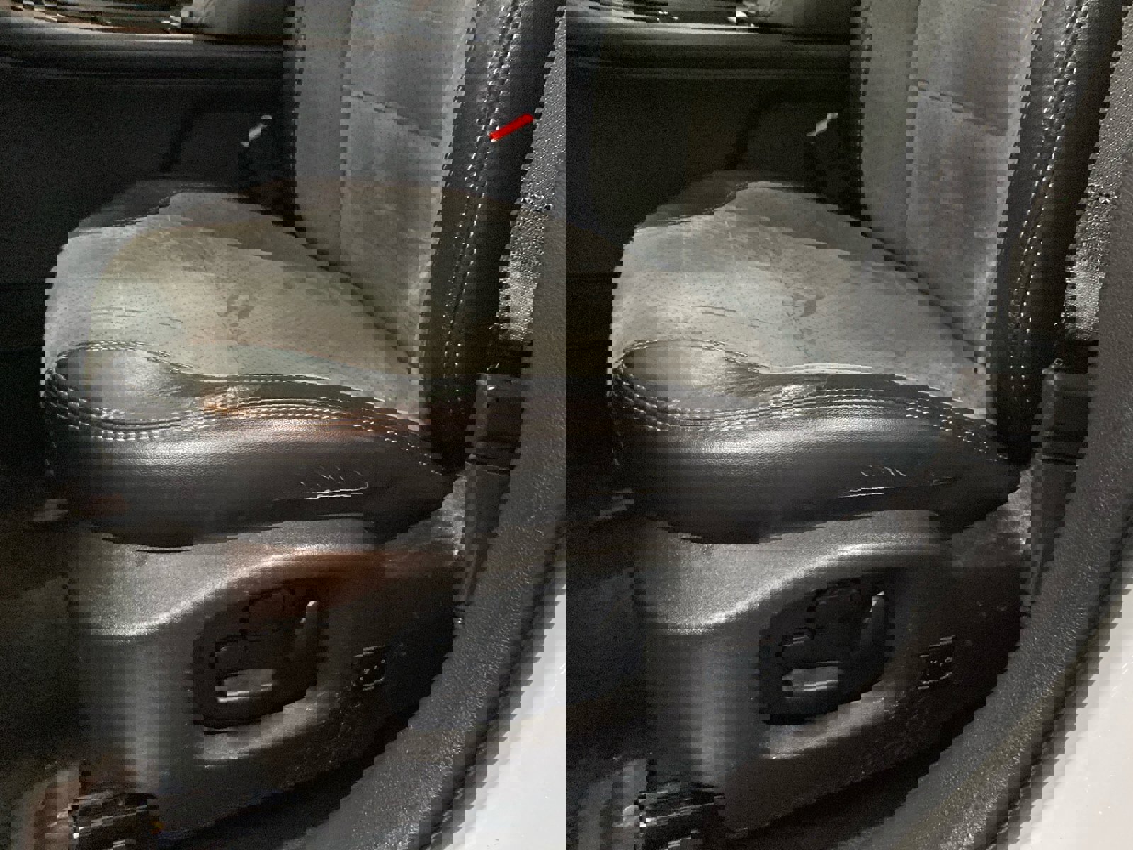 Used 2016 Ford Taurus SHO w/ Equipment Group 401A image 17