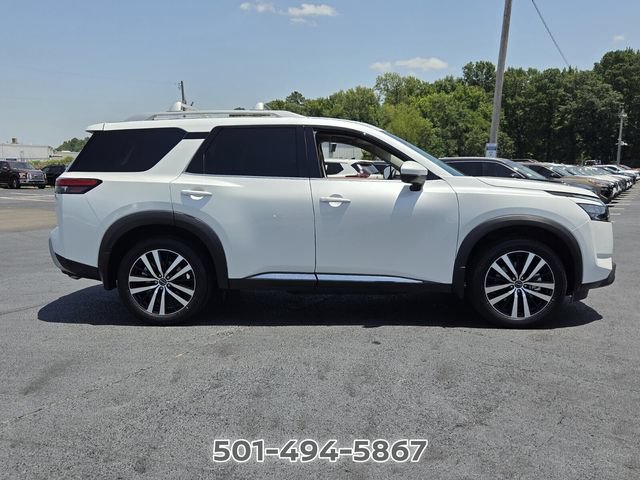 Used 2025 Nissan Pathfinder Platinum w/ Cargo Package FWD image 6