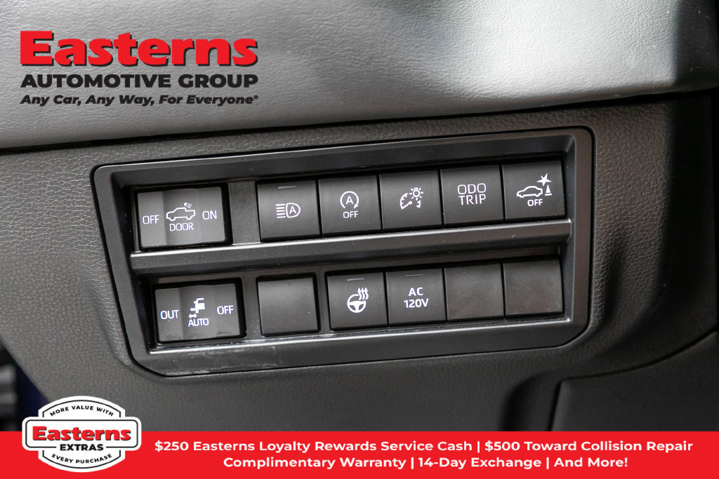 Used 2023 Toyota Tundra Platinum AWD/4WD image 23