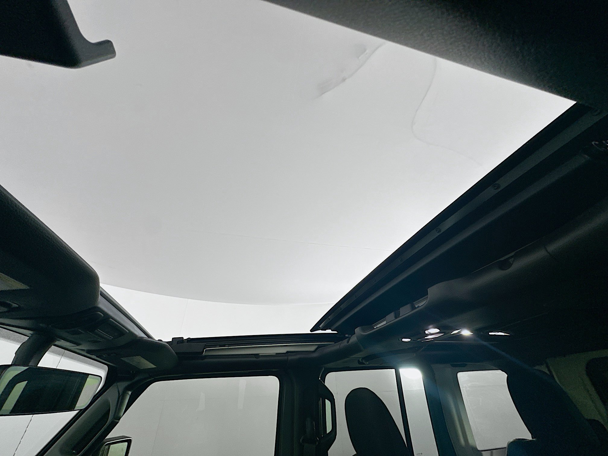 Used 2021 Jeep Wrangler Sport S w/ Sun And Sound Package AWD/4WD image 27