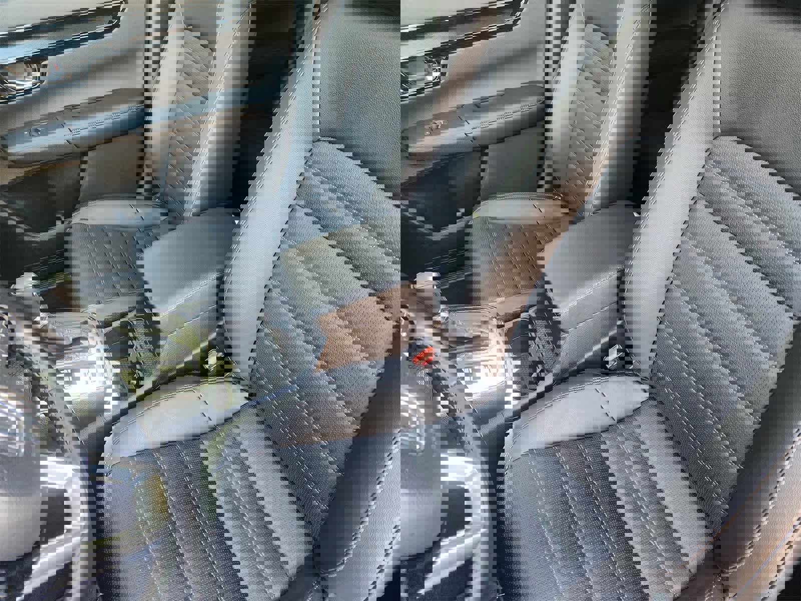 Used 2025 Honda CR-V EX-L image 12