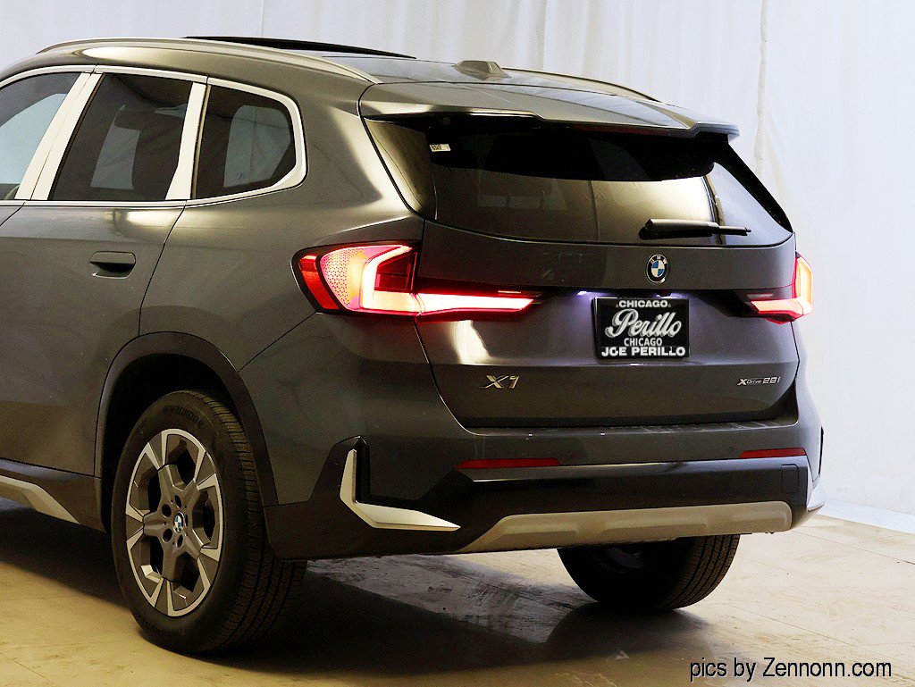 Used 2025 BMW X1 xDrive28i w/ Technology Package image 8