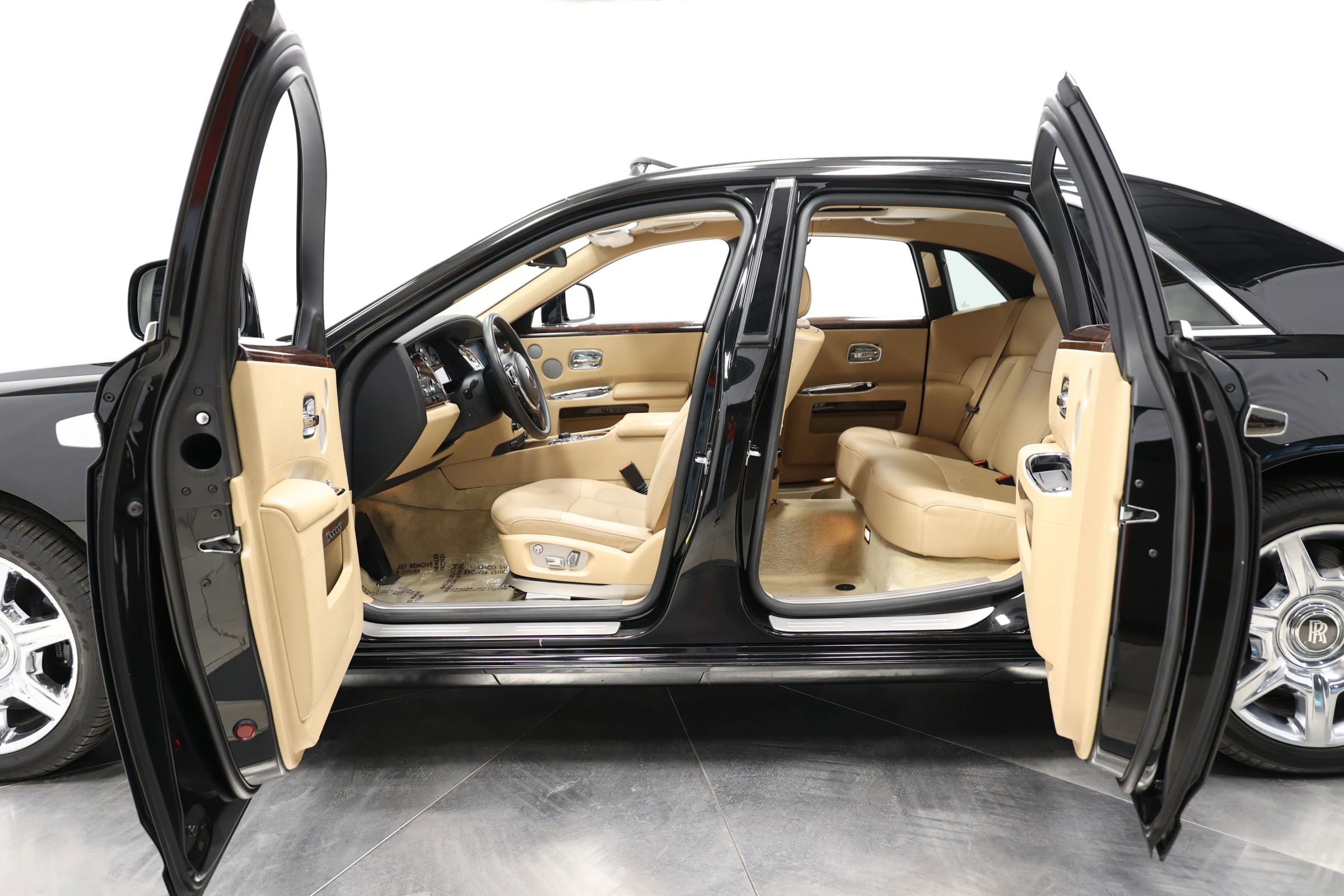 Used 2011 Rolls-Royce Ghost Sedan 4D image 46