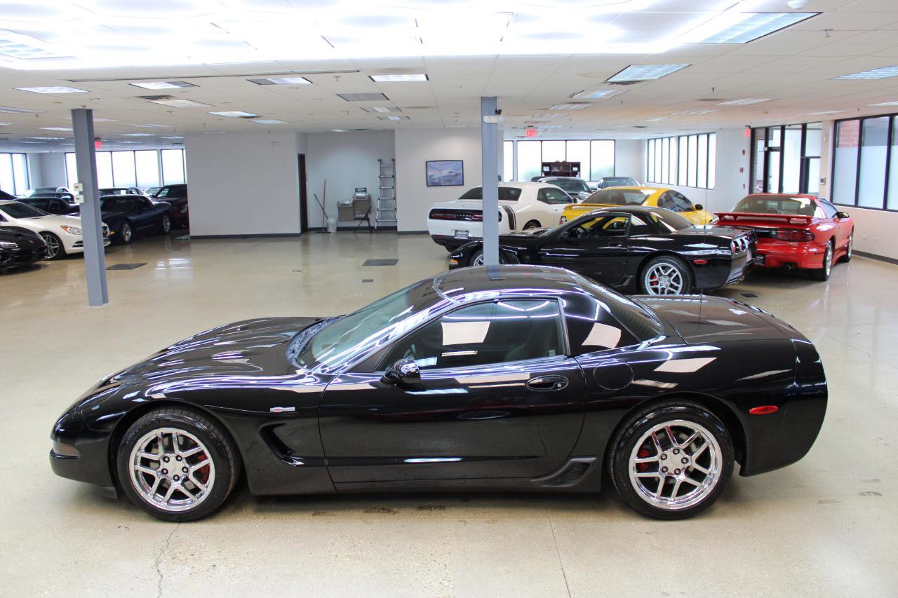 Used 2003 Chevrolet Corvette Z06 w/ Memory Package, 3 Drivers RWD image 19