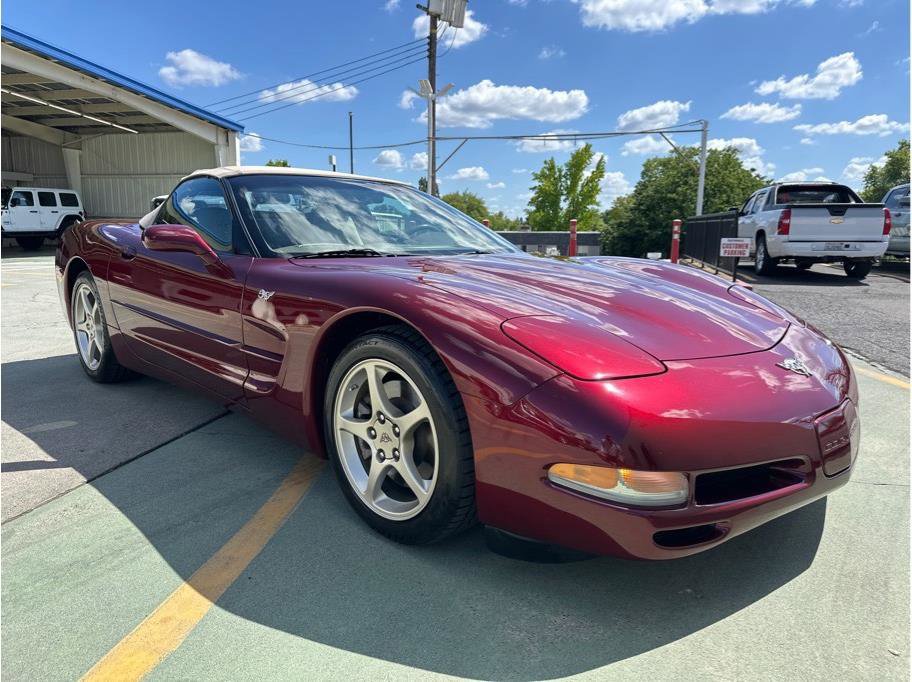 Used 2003 Chevrolet Corvette Coupe w/ Preferred Equipment Group1 RWD image 3