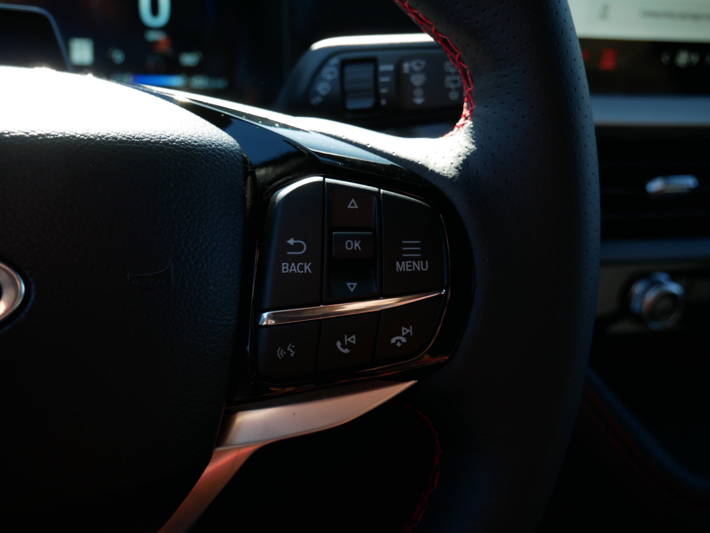 Used 2026 Ford Explorer ST-Line w/ ST-Line Street Pack image 29