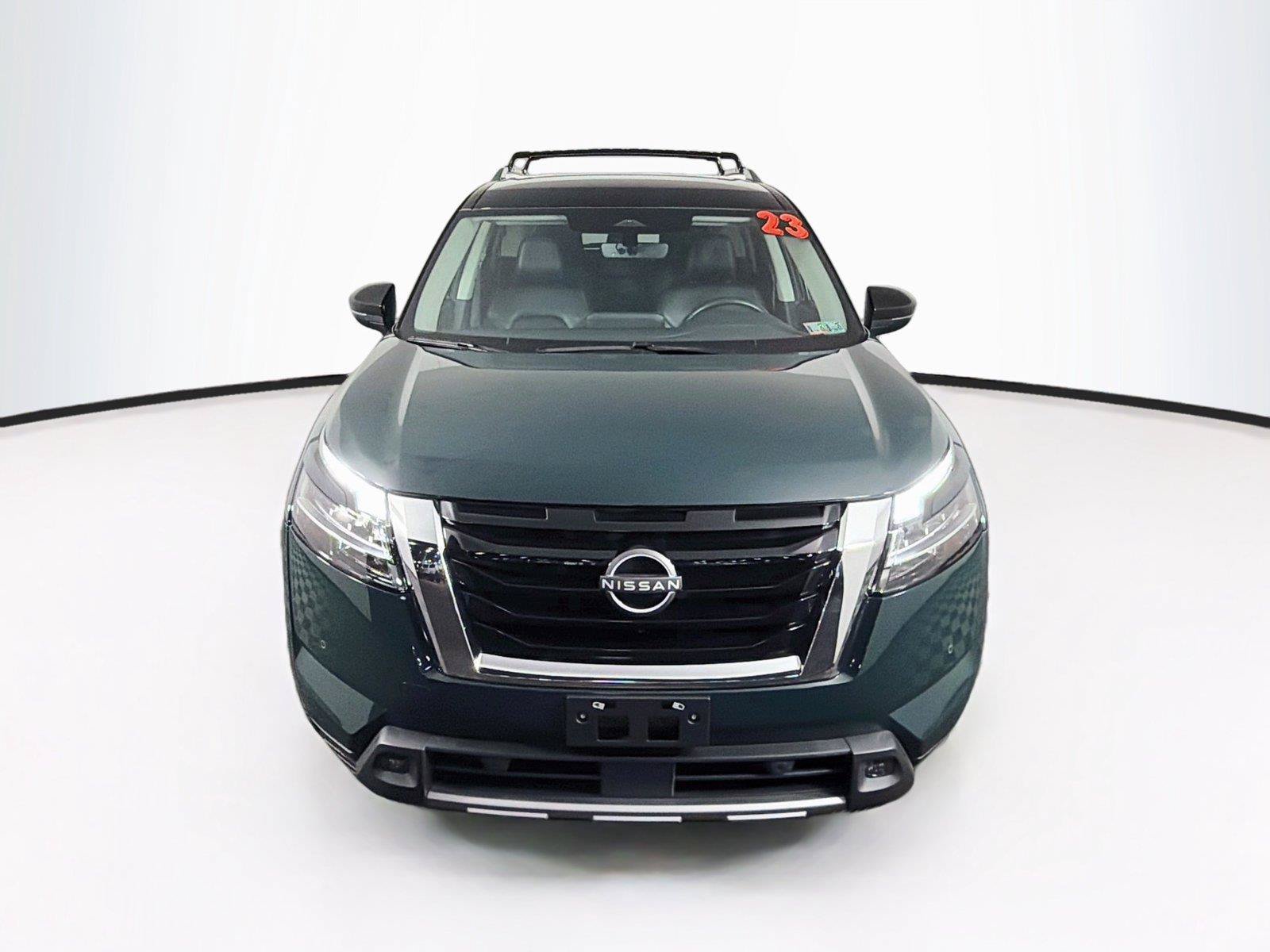 Used 2023 Nissan Pathfinder SL AWD/4WD image 13