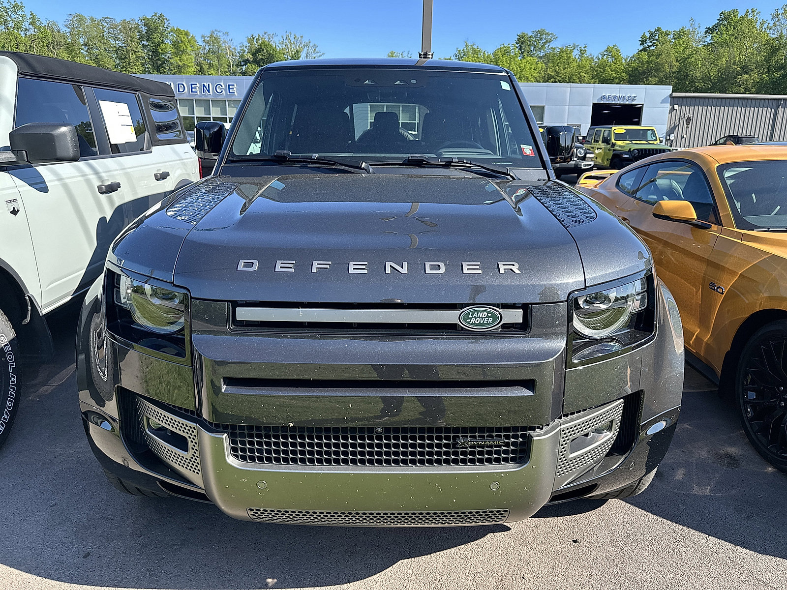Used 2023 Land Rover Defender 130 X-Dynamic SE AWD/4WD image 6