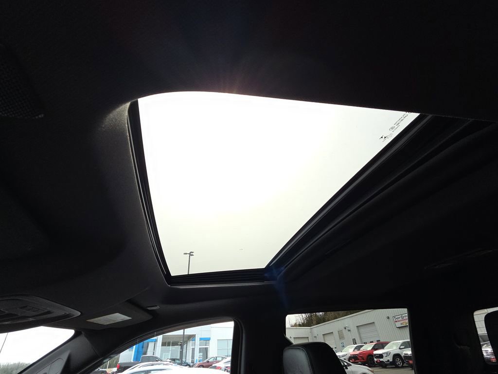 Used 2019 Chevrolet Silverado 1500 High Country image 27