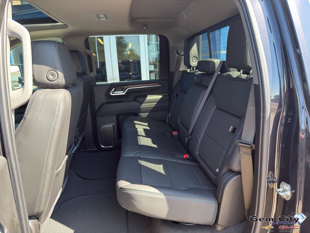 New 2025 GMC Sierra 2500 Denali w/ Denali Reserve Package image 10