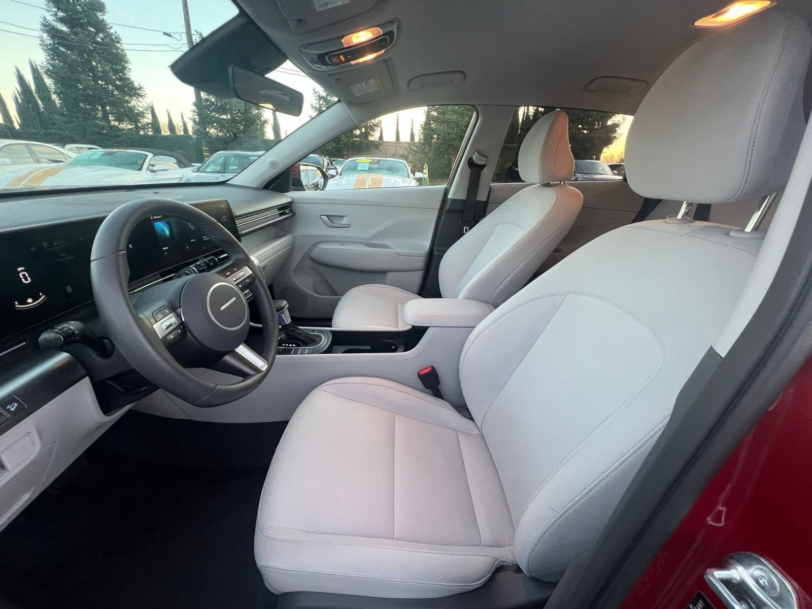 Used 2025 Hyundai Kona SEL image 27