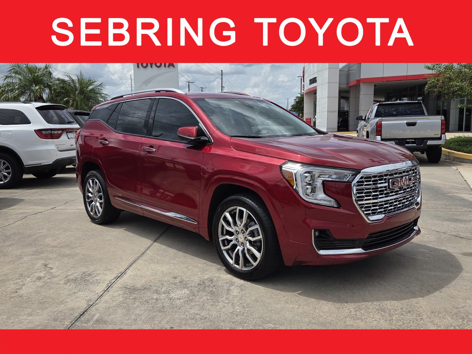 Used 2024 GMC Terrain Denali w/ Denali Premium Package